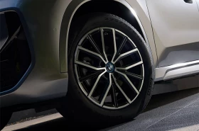 iX1 LWB