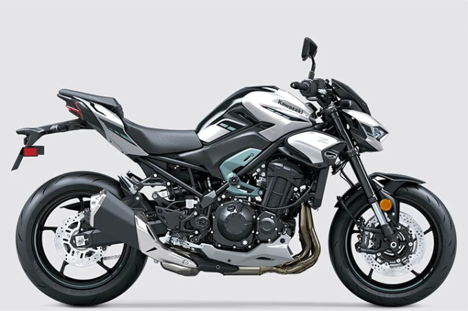 Z900