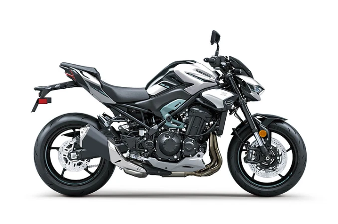 Z900