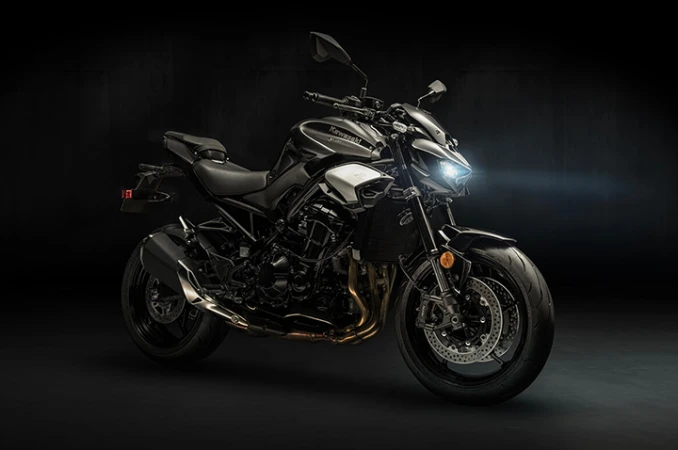Z900