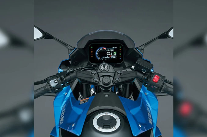 GSX-8R