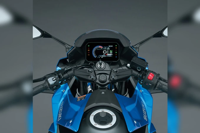 GSX-8R