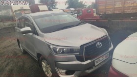  TOYOTA INNOVA CRYSTA