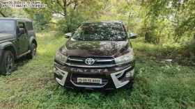  TOYOTA INNOVA CRYSTA