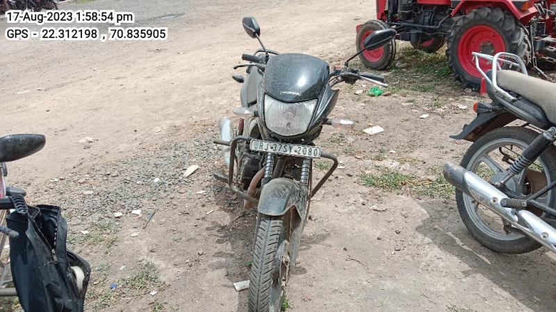 Olx honda dream deals yuga