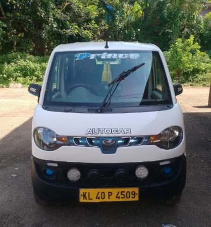 Mahindra jeeto minivan on road best sale price 2019