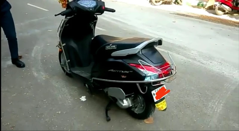 Buy used online activa