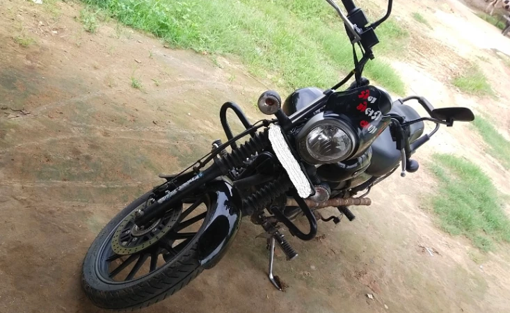 Used Bajaj Avenger Street 160 BS VI bikes for Sale in Nadiad