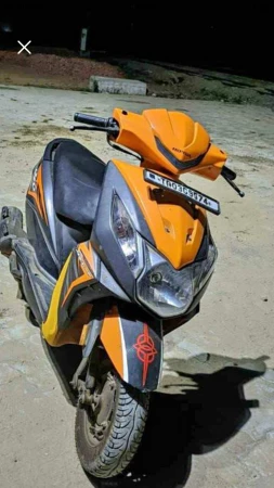 Honda dio scooty second best sale hand price