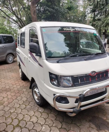 Mahindra best sale supro minivan