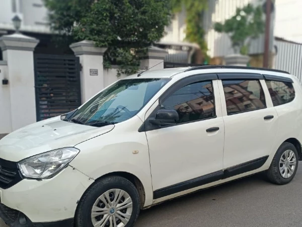 2016 Used Renault Lodgy 110 PS RXL Stepway 8 STR in Chennai