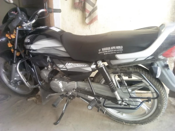 Used Hero HF Deluxe STANDARD bikes for Sale in Hathras Second