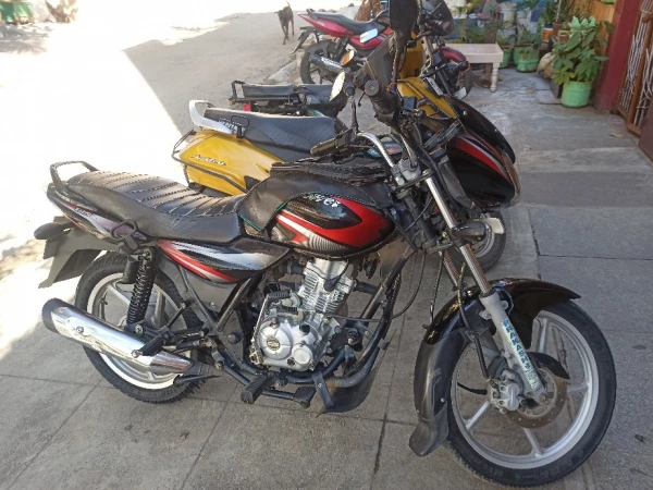 Used bajaj best sale discover 125