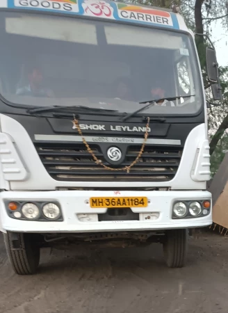 MAHINDRA Bolero Maxitruck Plus