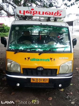 MAHINDRA Maxximo