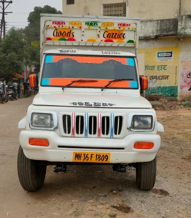 MAHINDRA Bolero Camper