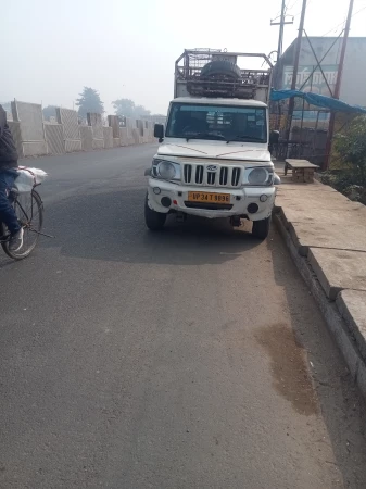 MAHINDRA Bolero Maxitruck Plus