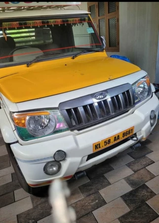 MAHINDRA BOLERO