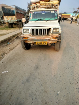 MAHINDRA Bolero Camper