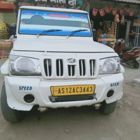 MAHINDRA Bolero Pik-Up