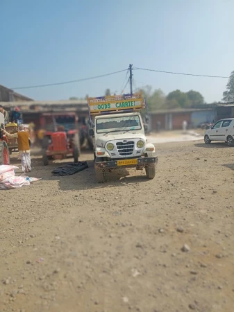 MAHINDRA Bolero Maxitruck CBC