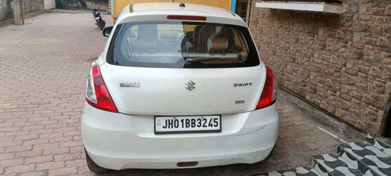 MARUTI SUZUKI SWIFT