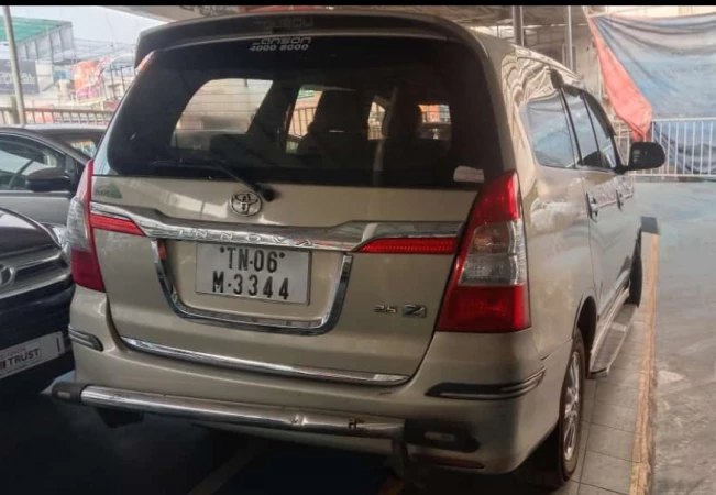 2014 Used TOYOTA Innova [2013-2014] 2.5 G 8 STR BS-III in Chennai