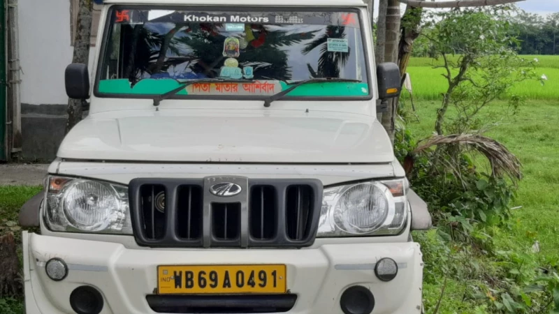 MAHINDRA Bolero Pik-Up