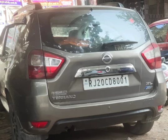 NISSAN TERRANO