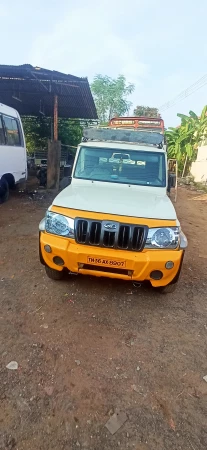 MAHINDRA Bolero Pik-Up