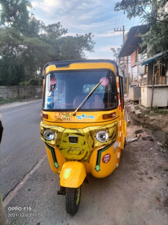 Bajaj RE Compact 2S