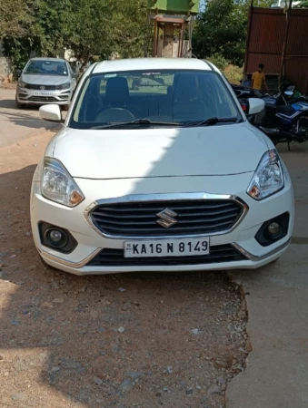 MARUTI SUZUKI Dzire