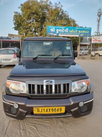 MAHINDRA Bolero Camper