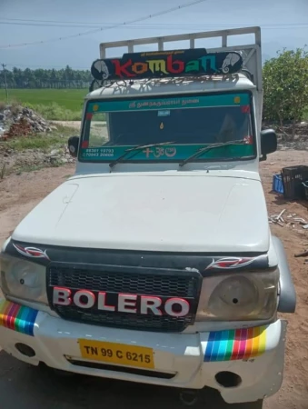 MAHINDRA Bolero Pik-Up