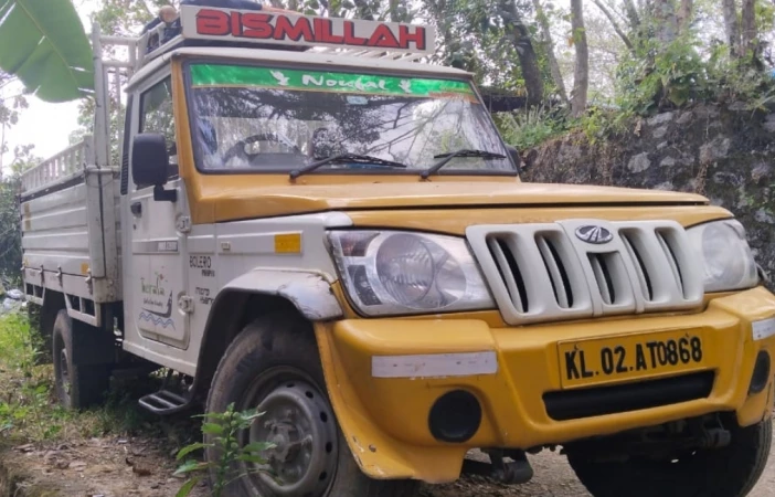 MAHINDRA Bolero Pik-Up