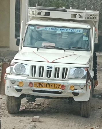 MAHINDRA Bolero Pik-Up