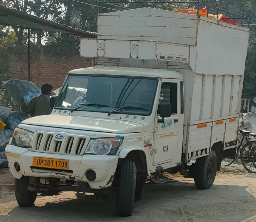 MAHINDRA Bolero Maxitruck Plus