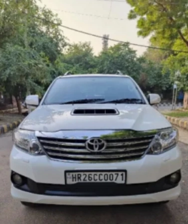 TOYOTA FORTUNER