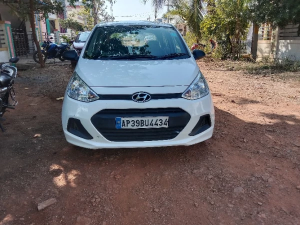 HYUNDAI GRAND I 10