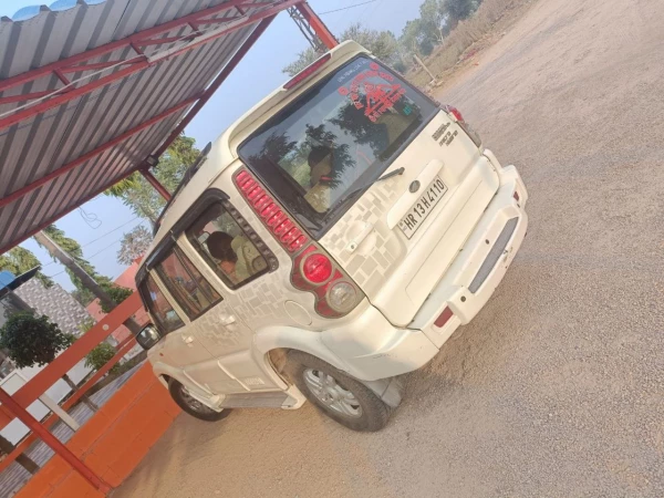 MAHINDRA SCORPIO