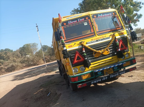 ASHOK LEYLAND 2518