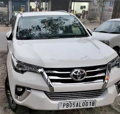 TOYOTA FORTUNER