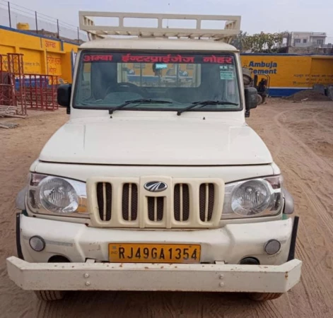 MAHINDRA Bolero Pik-Up