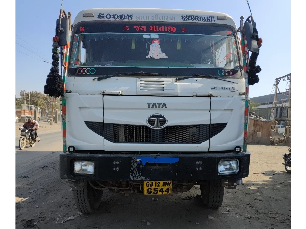 TATA MOTORS Signa 3718.K