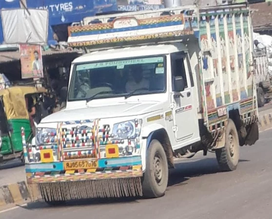 MAHINDRA BOLERO