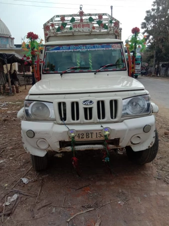 MAHINDRA Bolero Pik-Up