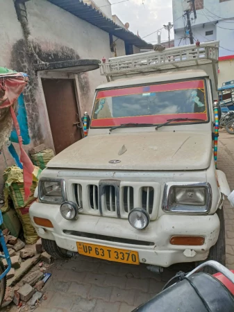 MAHINDRA Bolero Pik-Up