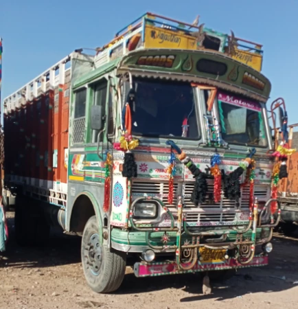 MAHINDRA Bolero Pik-Up