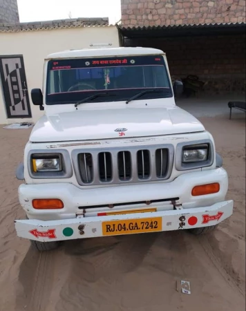 MAHINDRA Bolero Camper