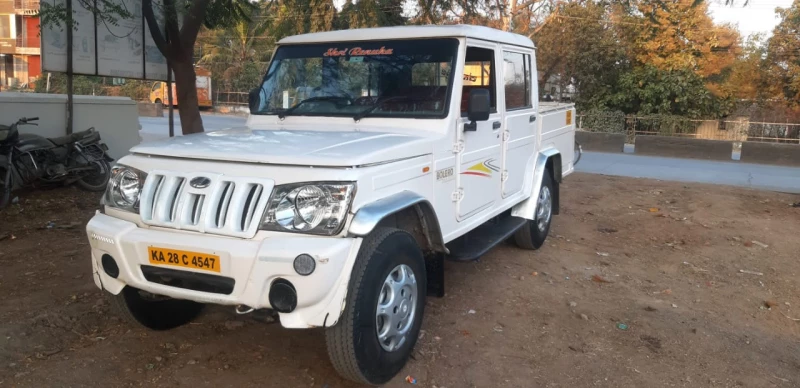 MAHINDRA Bolero Camper